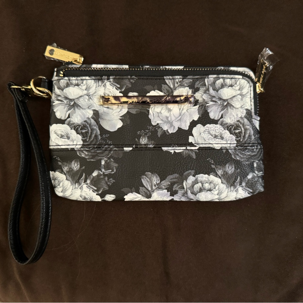 Betsey Johnson New Clutch/wristlet